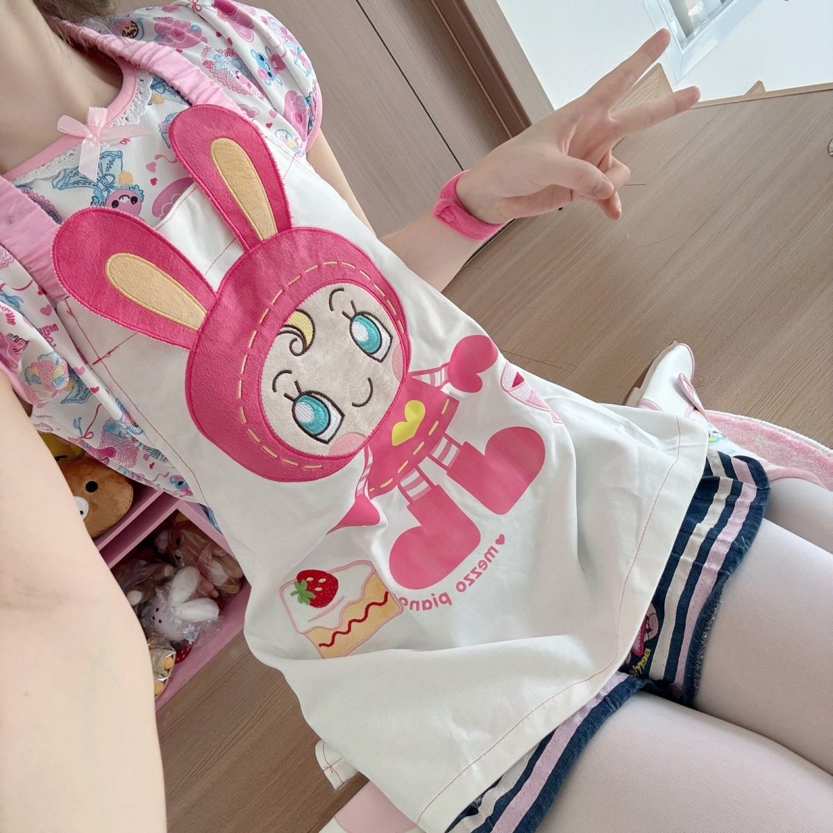 Embroidery Apron - 여름 신작 만화 Mp 자수 조지후쿠