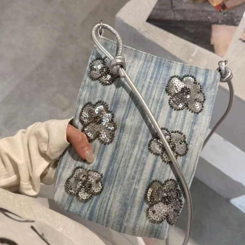니치 플라워 자수 메신저 백 프리미엄 니치 스팽글 자수 - Embroidery Premium 리뷰 및 가격