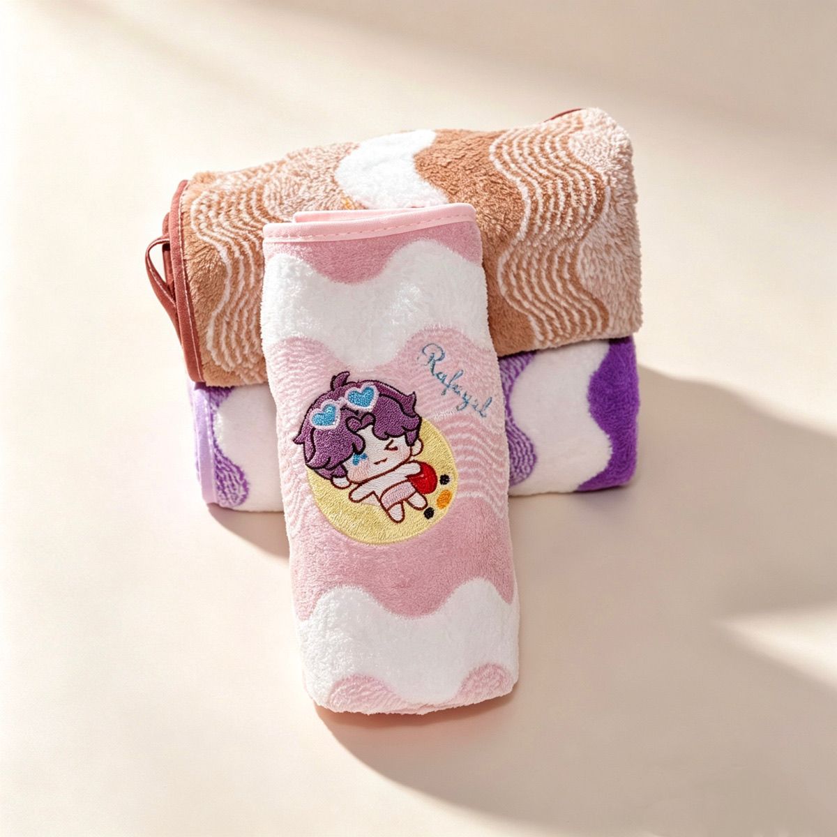 애니메이션 러브 앤 딥스페이스 코랄 플리스 핸드 타월  - Embroidery Threads 리뷰 및 가격