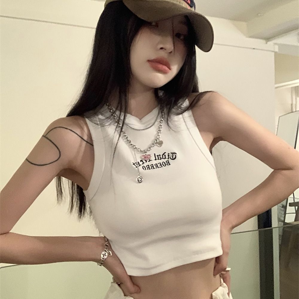 심플한 마이크로엘라스틱 민소매 블라우스 슬림 버전 S  - Embroidery Letter M 리뷰 및 가격